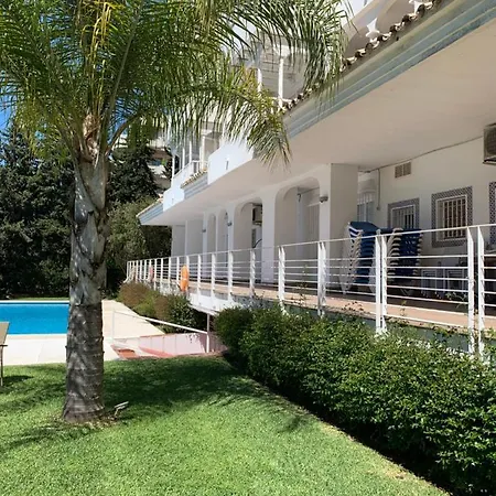 Centro Plaza Puerto Banus Bed & Breakfast *